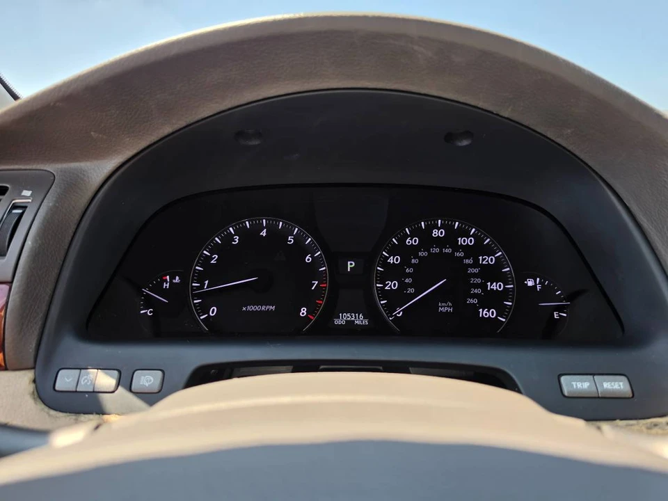2007 Lexus LS 4th Gen - Image 16 of 21