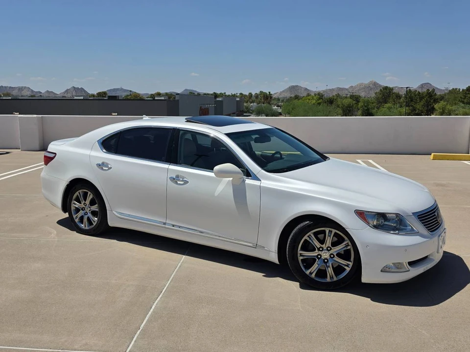 2007 Lexus LS 4th Gen - Image 2 of 21