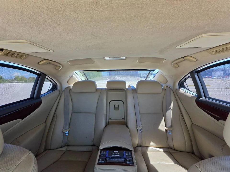 2007 Lexus LS 4th Gen - Image 18 of 21