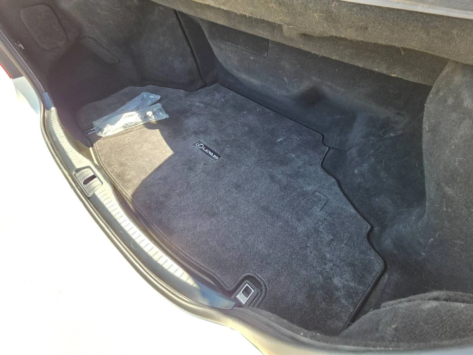 2007 Lexus LS 4th Gen - Image 10 of 21