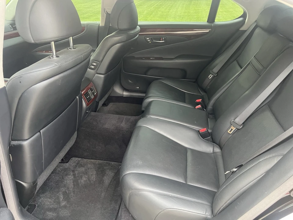 2007 Lexus LS 4th Gen - Image 20 of 26