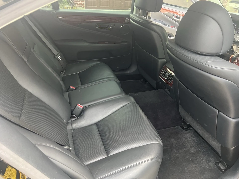 2007 Lexus LS 4th Gen - Image 22 of 26