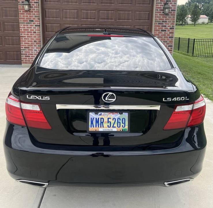 2007 Lexus LS 4th Gen - Image 9 of 26