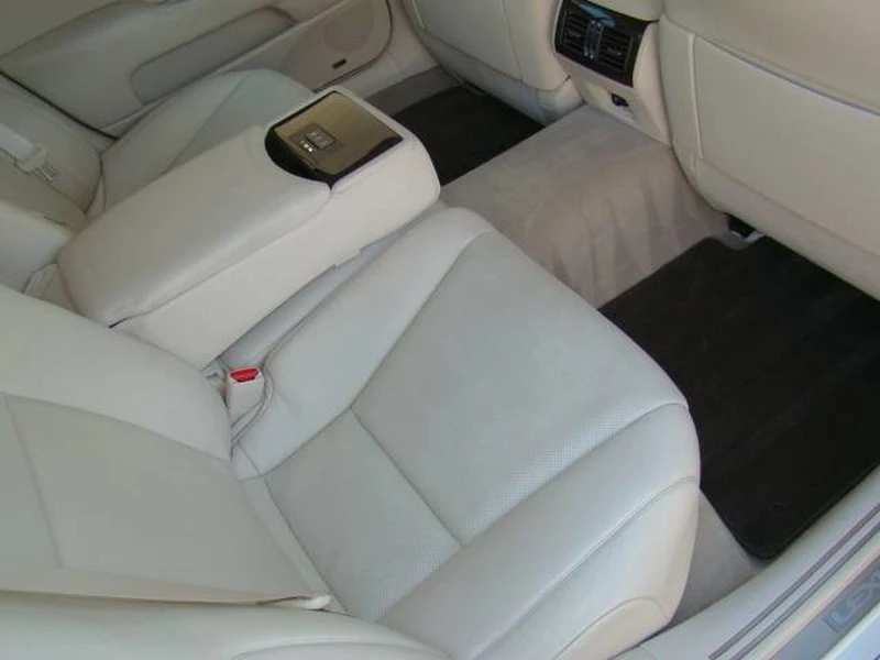 2007 Lexus LS 4th Gen - Image 18 of 21