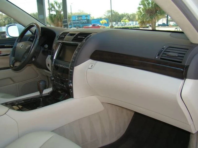 2007 Lexus LS 4th Gen - Image 12 of 21