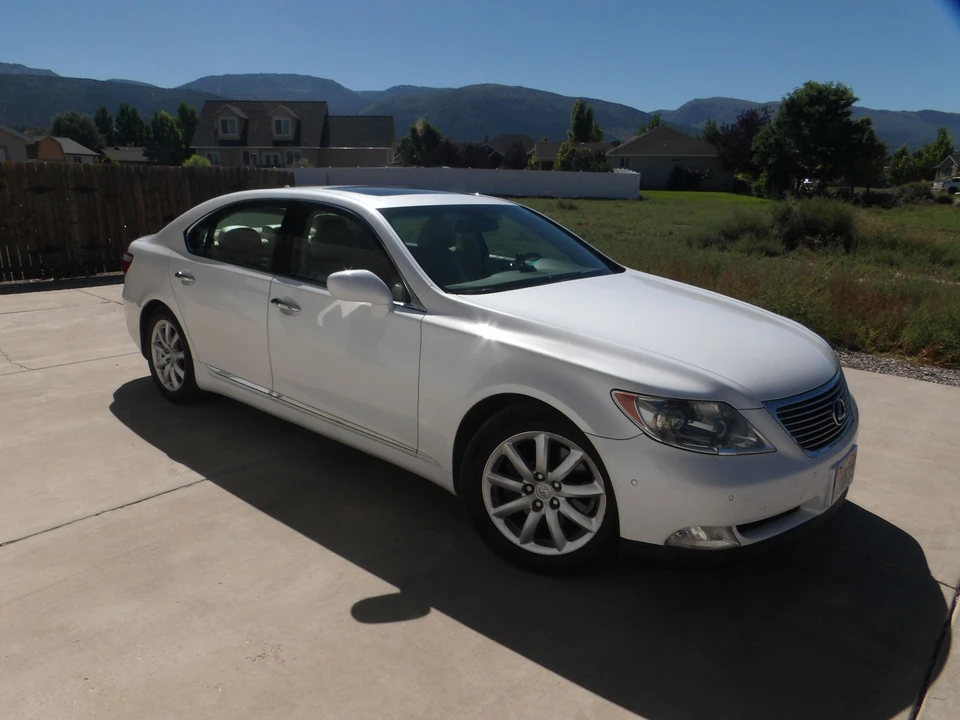 2007 Lexus LS 4th Gen - Image 4 of 21