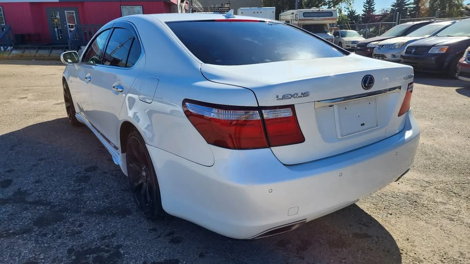 2007 Lexus LS 4th Gen - Image 5 of 13