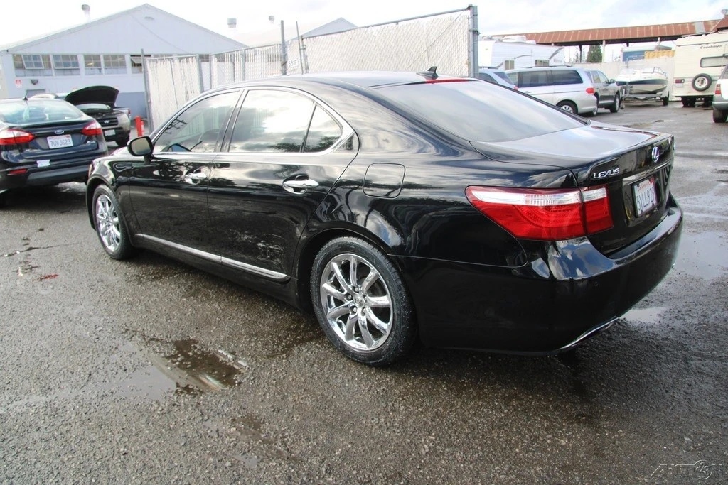 2007 Lexus LS 4th Gen - Image 5 of 21