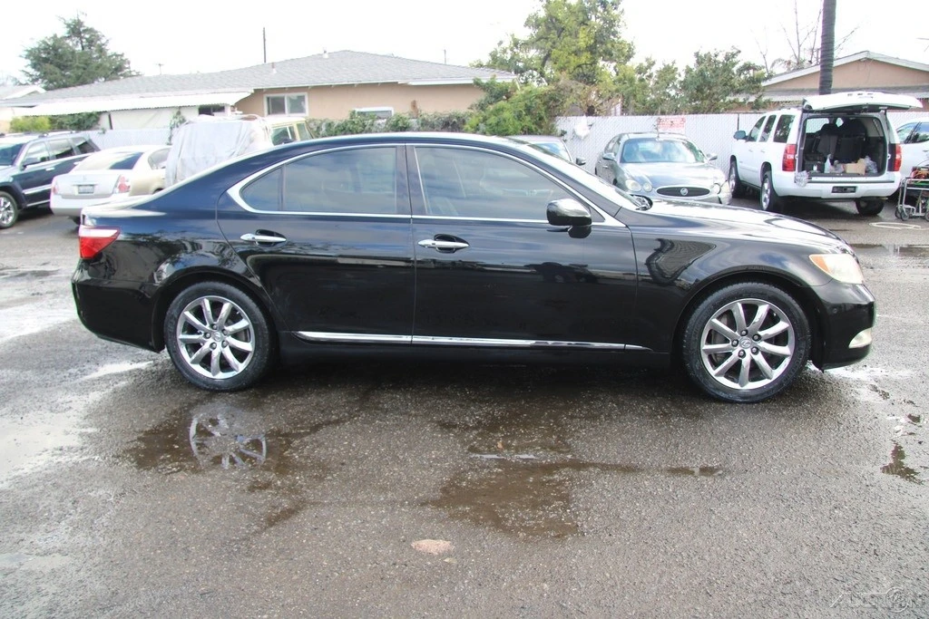 2007 Lexus LS 4th Gen - Image 8 of 21