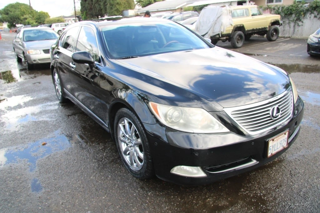 2007 Lexus LS 4th Gen - Image 10 of 21