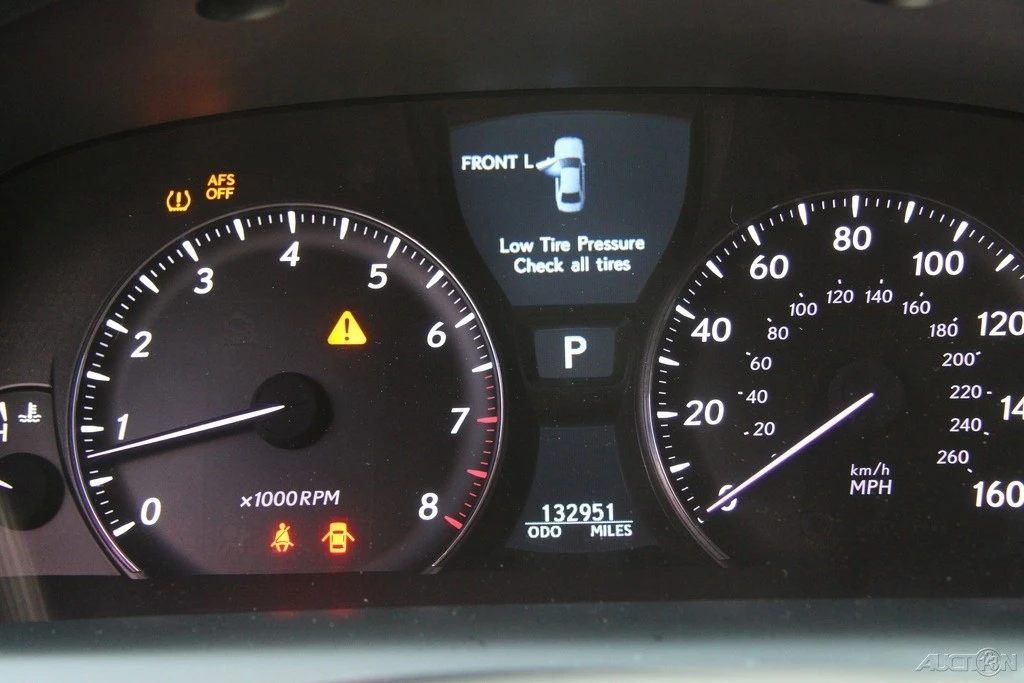 2007 Lexus LS 4th Gen - Image 18 of 21