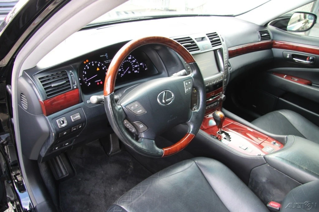2007 Lexus LS 4th Gen - Image 17 of 21