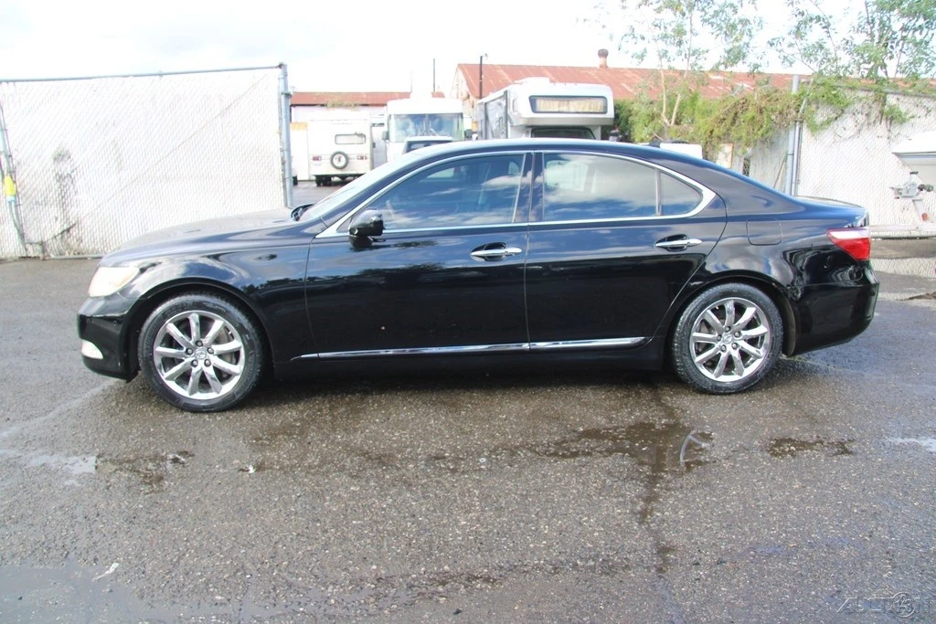 2007 Lexus LS 4th Gen - Image 4 of 21