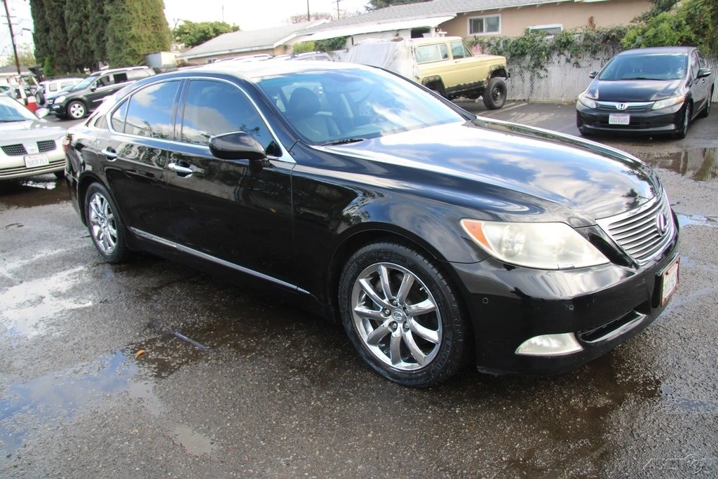 2007 Lexus LS 4th Gen - Image 9 of 21