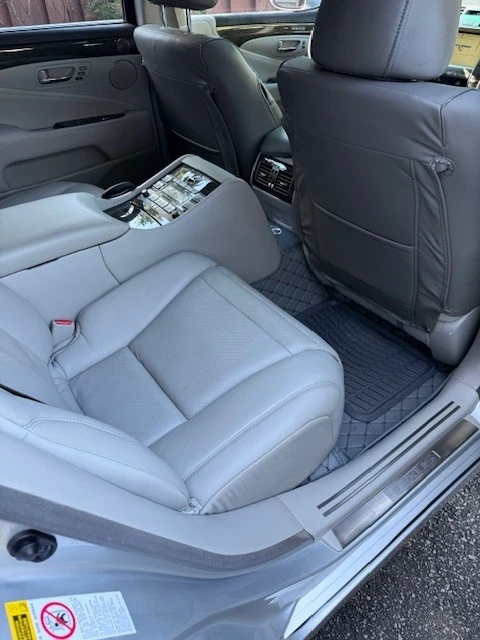 2007 Lexus LS 4th Gen - Image 14 of 21