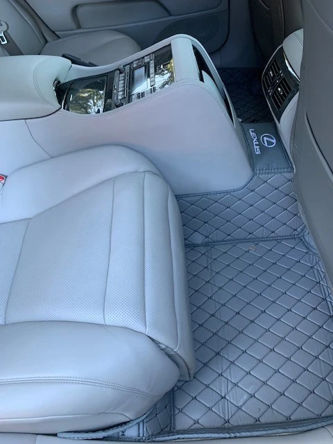 2007 Lexus LS 4th Gen - Image 11 of 21