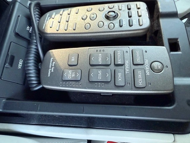 2007 Lexus LS 4th Gen - Image 19 of 21