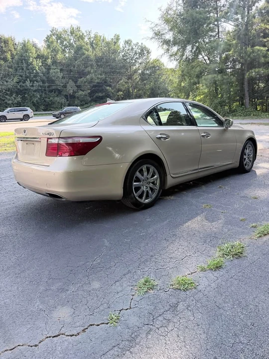 2007 Lexus LS 4th Gen - Image 5 of 14