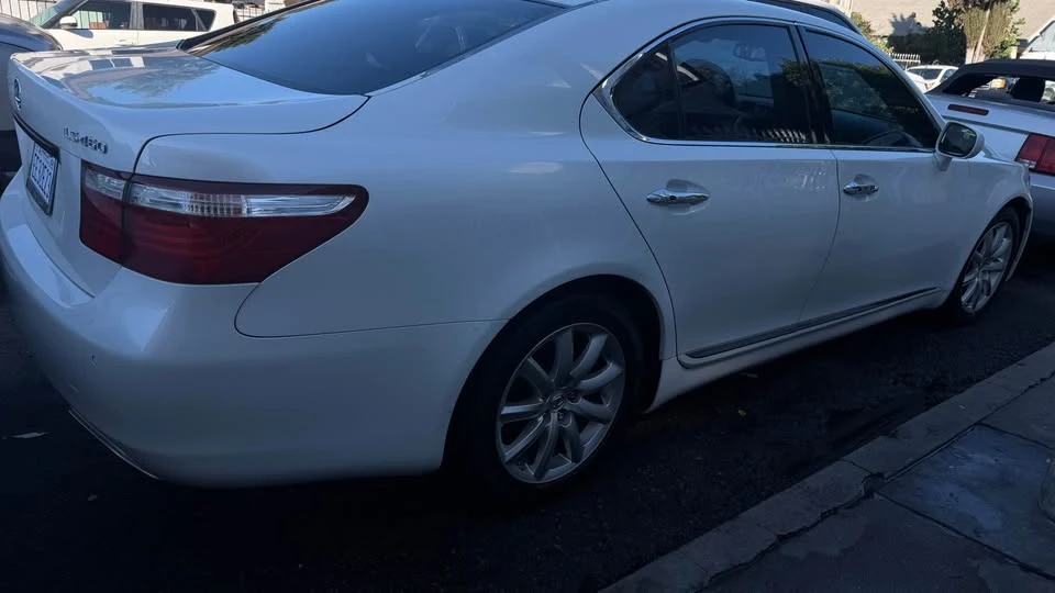 2007 Lexus LS 4th Gen - Image 3 of 6