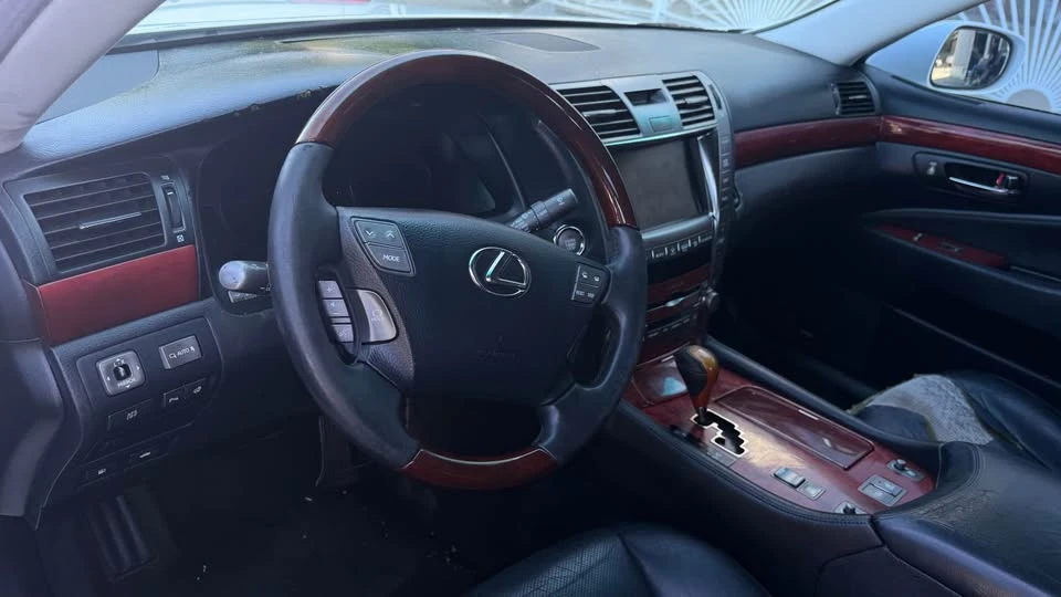 2007 Lexus LS 4th Gen - Image 4 of 6