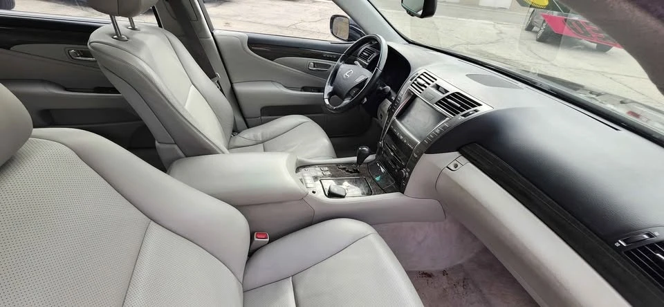 2007 Lexus LS 4th Gen - Image 3 of 5