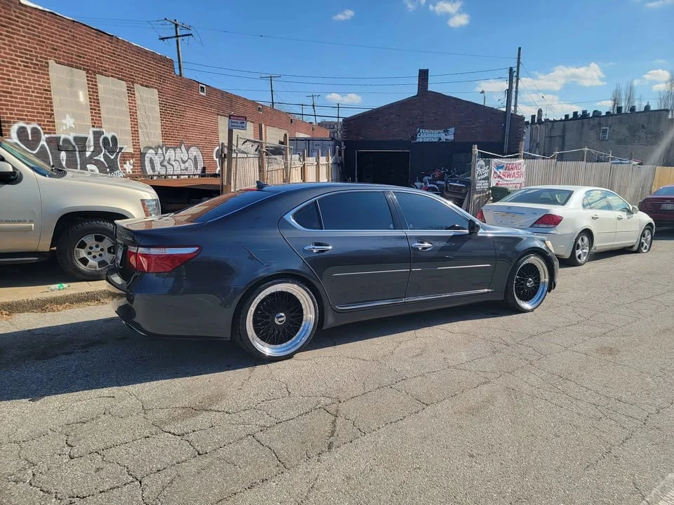 2007 Lexus LS 4th Gen - Image 3 of 9
