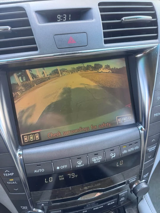 2007 Lexus LS 4th Gen - Image 13 of 19