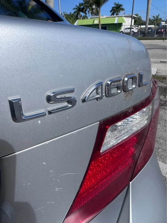 2007 Lexus LS 4th Gen - Image 17 of 19