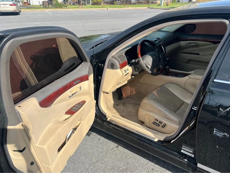 2007 Lexus LS 4th Gen - Image 5 of 10