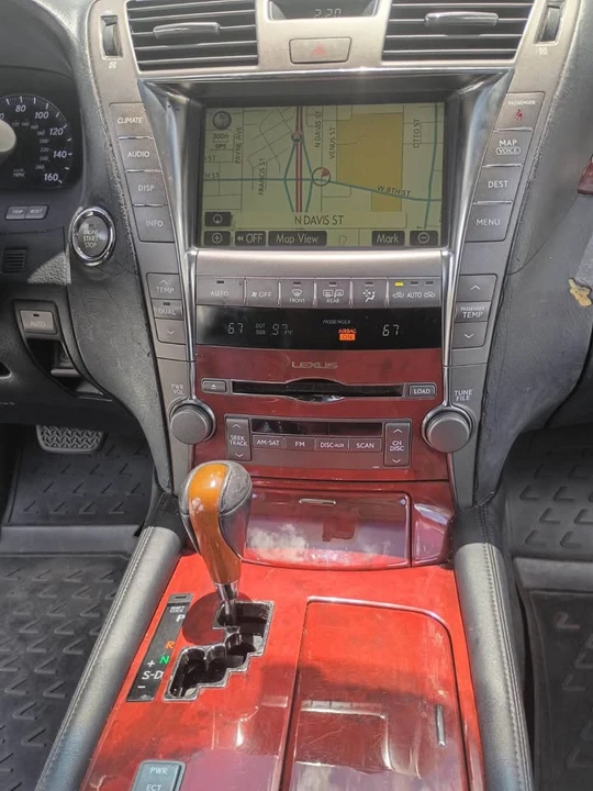 2007 Lexus LS 4th Gen - Image 7 of 7