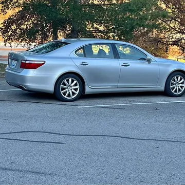 2007 Lexus LS 460 L Sedan 4D