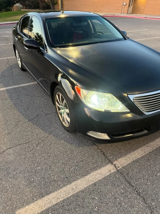 2007 Lexus LS 4th Gen - Image 3 of 8