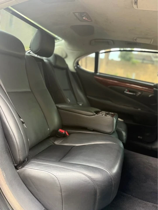 2007 Lexus LS 4th Gen - Image 8 of 18
