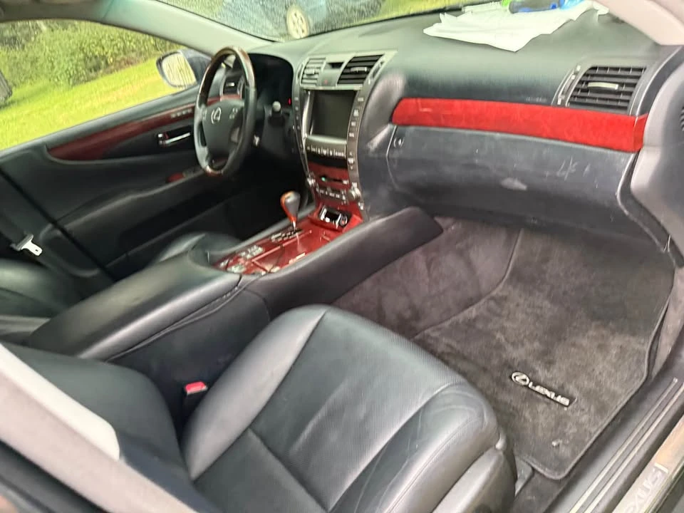 2007 Lexus LS 4th Gen - Image 8 of 10