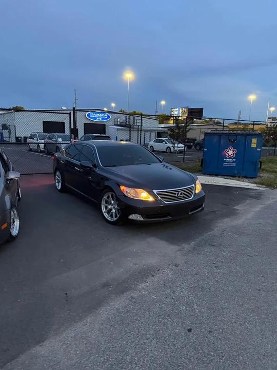 2007 Lexus LS 4th Gen - Image 4 of 10