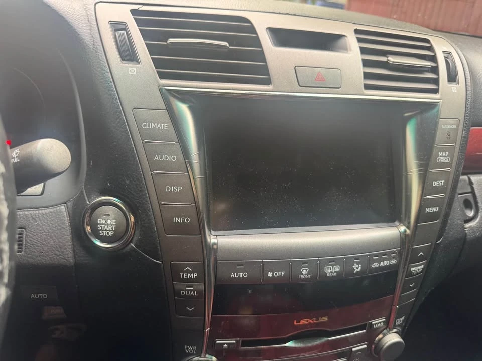 2007 Lexus LS 4th Gen - Image 8 of 9
