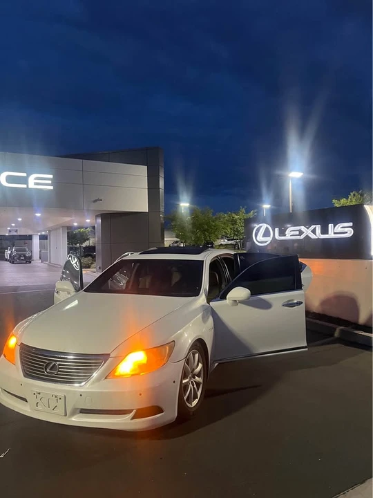 2007 Lexus LS 4th Gen - Image 5 of 5