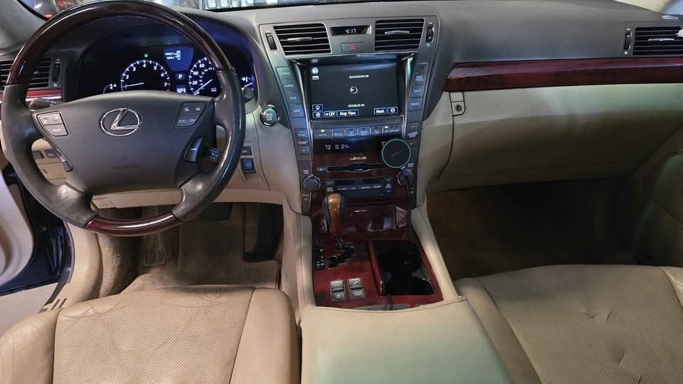 2007 Lexus LS 4th Gen - Image 14 of 16