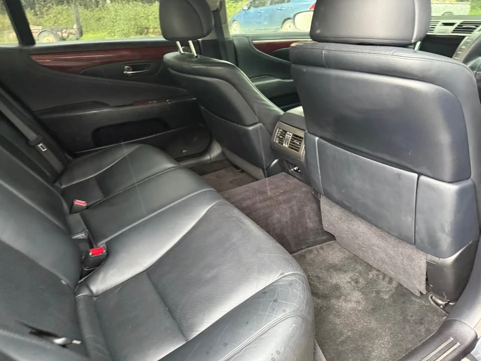 2007 Lexus LS 4th Gen - Image 9 of 10