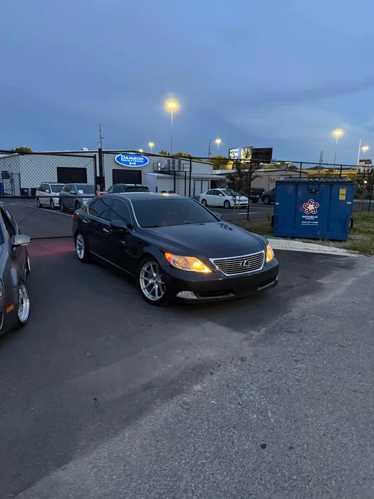 2007 Lexus LS 4th Gen - Image 3 of 10