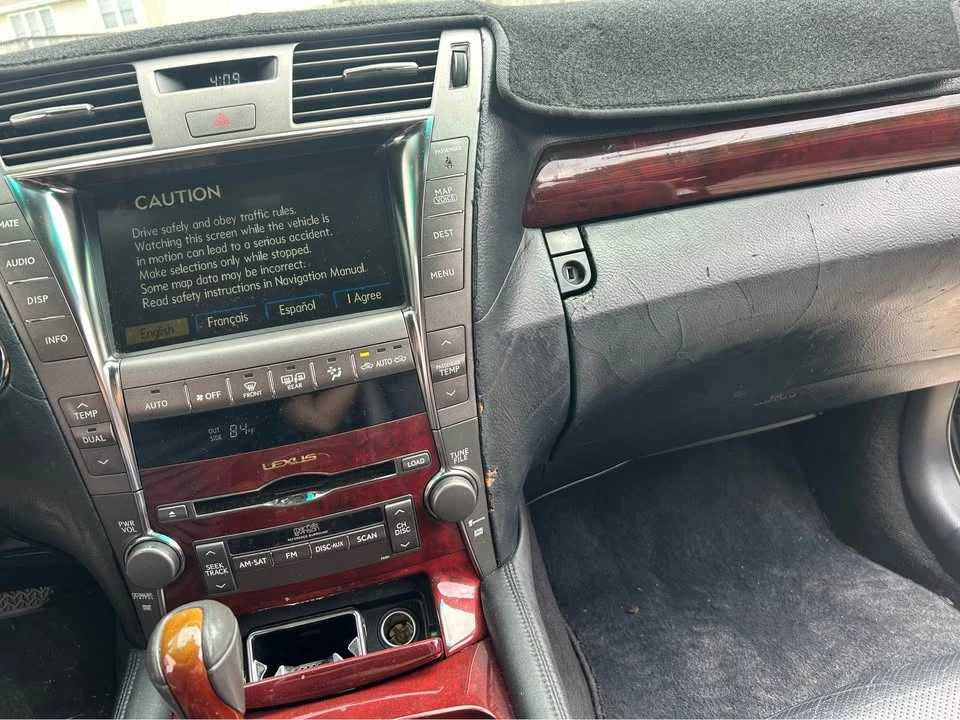 2007 Lexus LS 4th Gen - Image 5 of 10