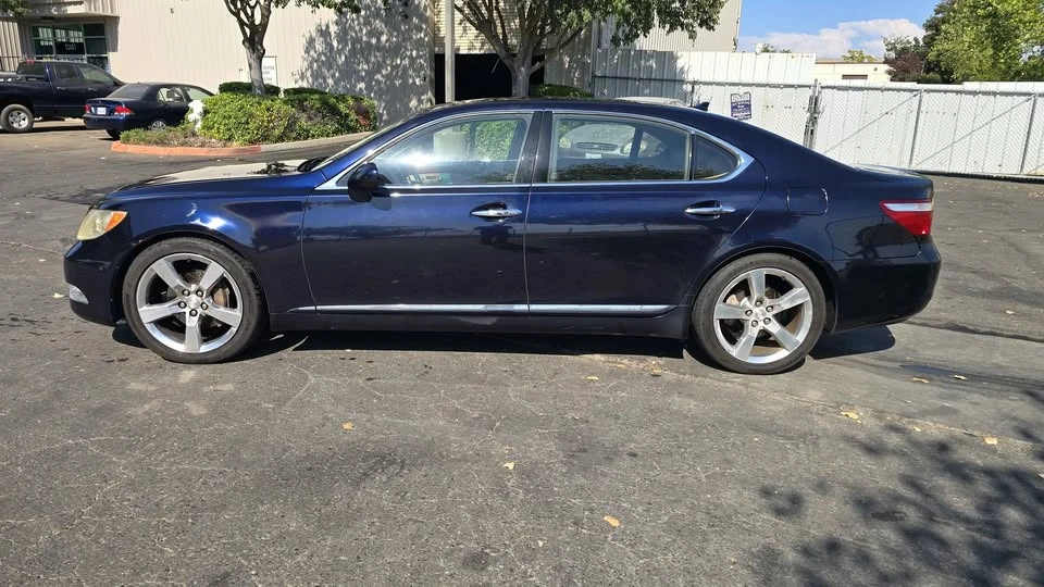 2007 Lexus LS 4th Gen - Image 2 of 16