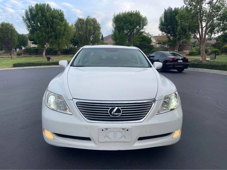 2007 Lexus LS 4th Gen - Image 2 of 18