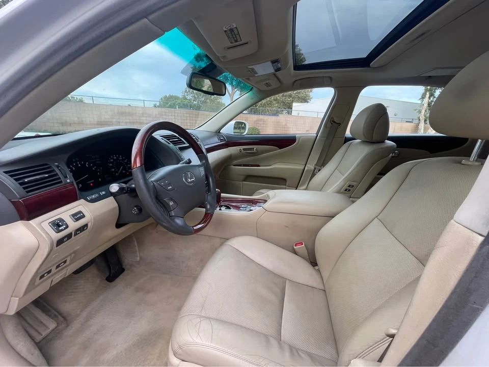 2007 Lexus LS 4th Gen - Image 11 of 18