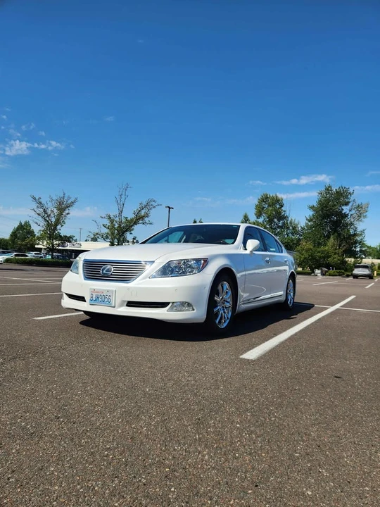 2007 Lexus LS 4th Gen - Image 5 of 14