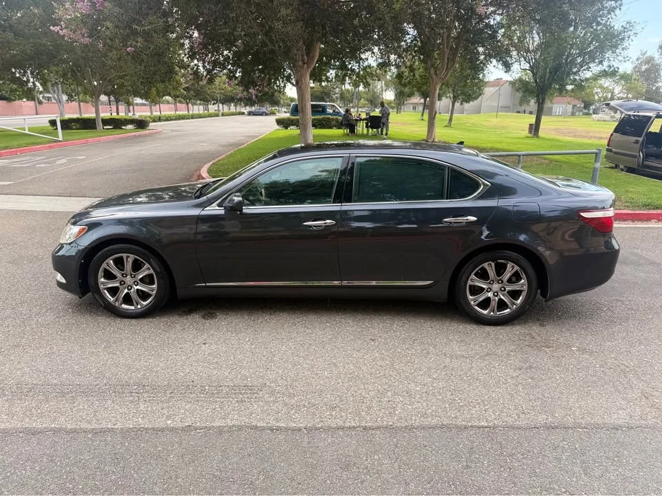 2007 Lexus LS 4th Gen - Image 5 of 18