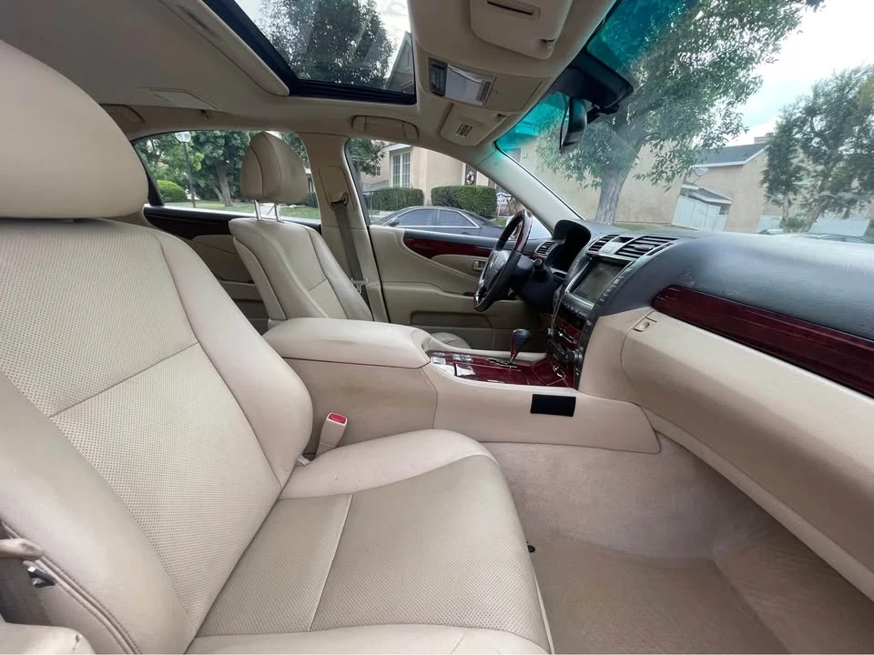 2007 Lexus LS 4th Gen - Image 12 of 18