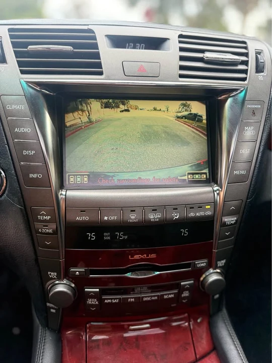 2007 Lexus LS 4th Gen - Image 18 of 18