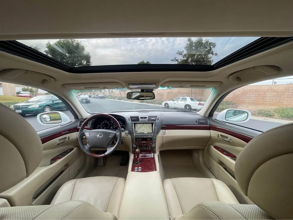 2007 Lexus LS 4th Gen - Image 13 of 18