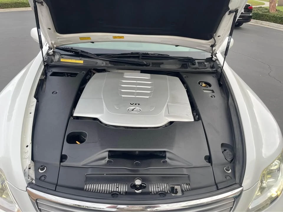 2007 Lexus LS 4th Gen - Image 16 of 18